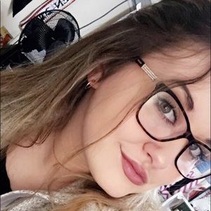 Meet your Posher, Kelsey